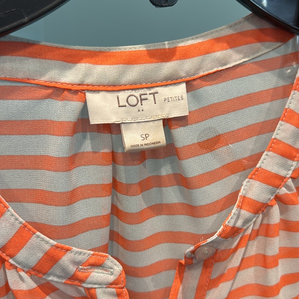 Sheer Loft blouse - Picture 2 of 2